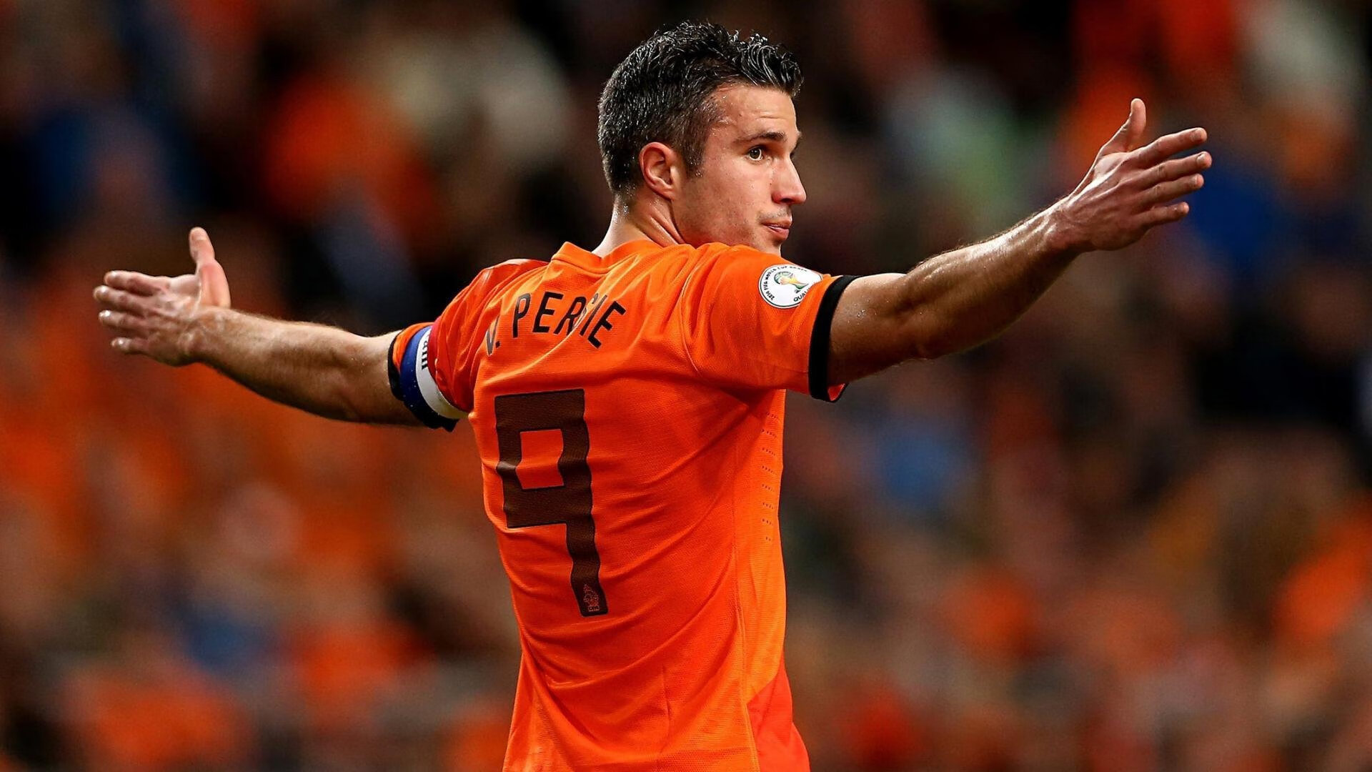 山东泰山主帅战术调整,泰山队主力